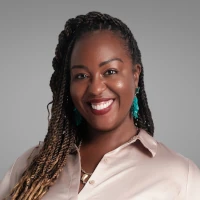 Karleen's headshot